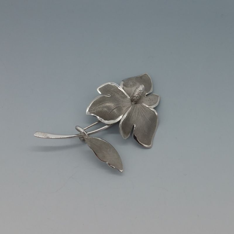 Bond boyd sterling flower on sale brooch